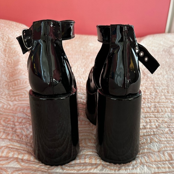 Demonia CAMEL-103 Black Patent Platform Mary Janes Shoes. - Picture 10 of 14